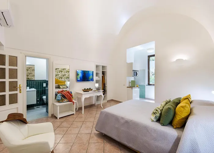 Valley Mills Window Apartament